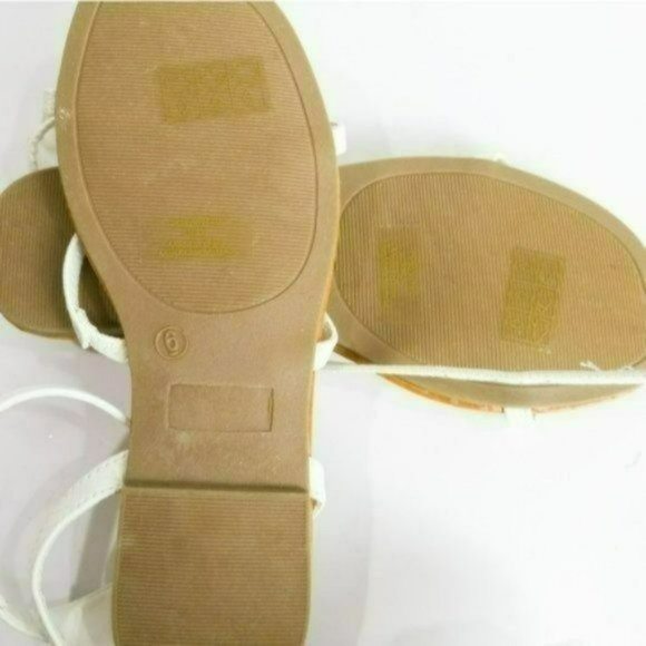 Journee Collection Libbie Sandals-6 - Picture 3 of 3